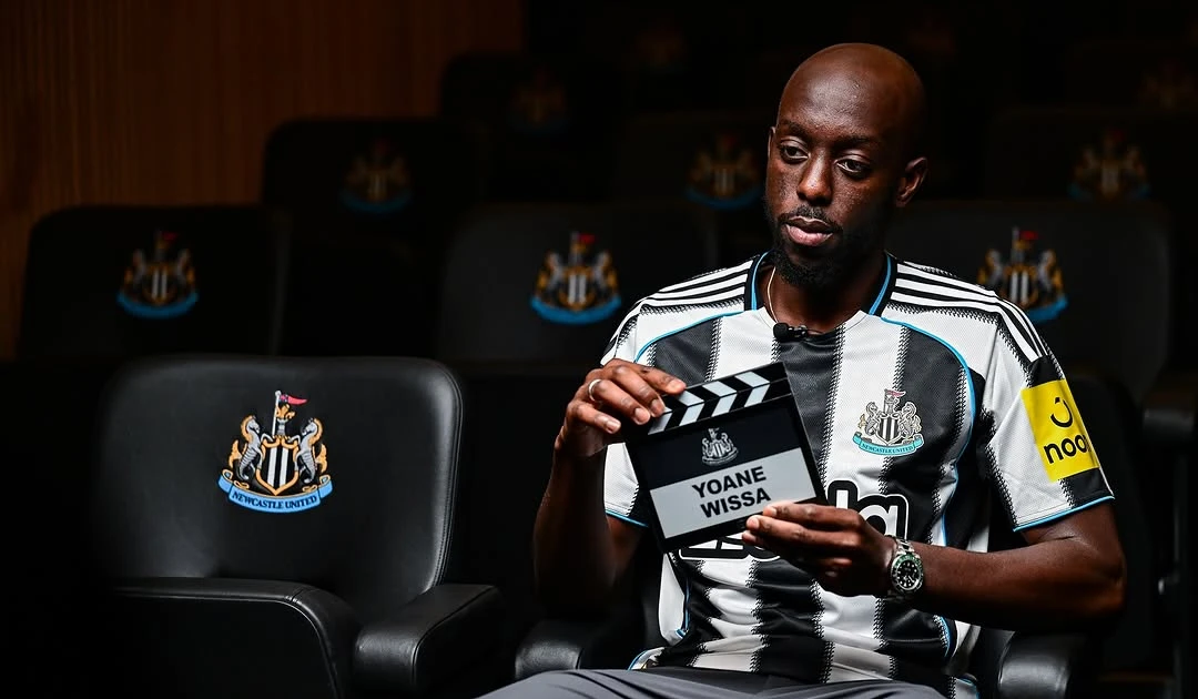 Danas je igrač Newcastlea, prije nekoliko godina preživio napad kiselinom