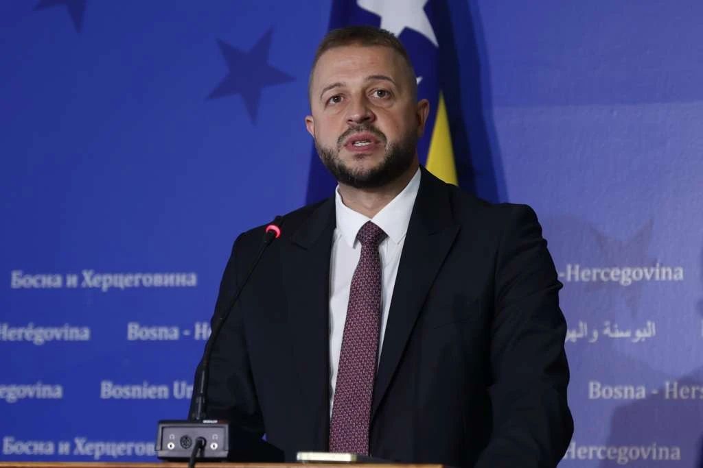 SDS optužuje Dodika zbog 108 milijuna eura: ''Gura narod u siromaštvo i izolaciju''