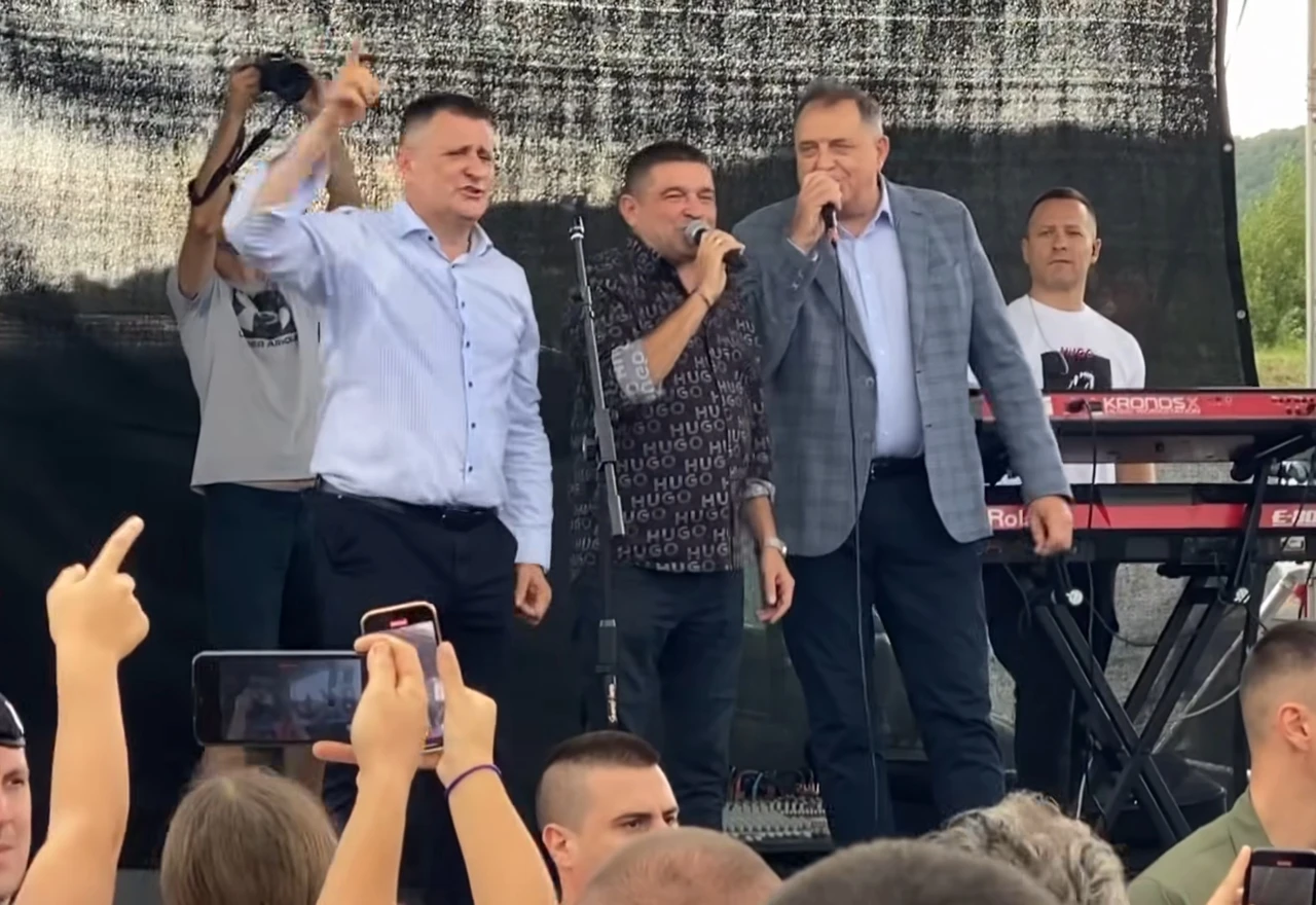 Dodik i Baja Mali Knindža zapjevali na kotlićijadi