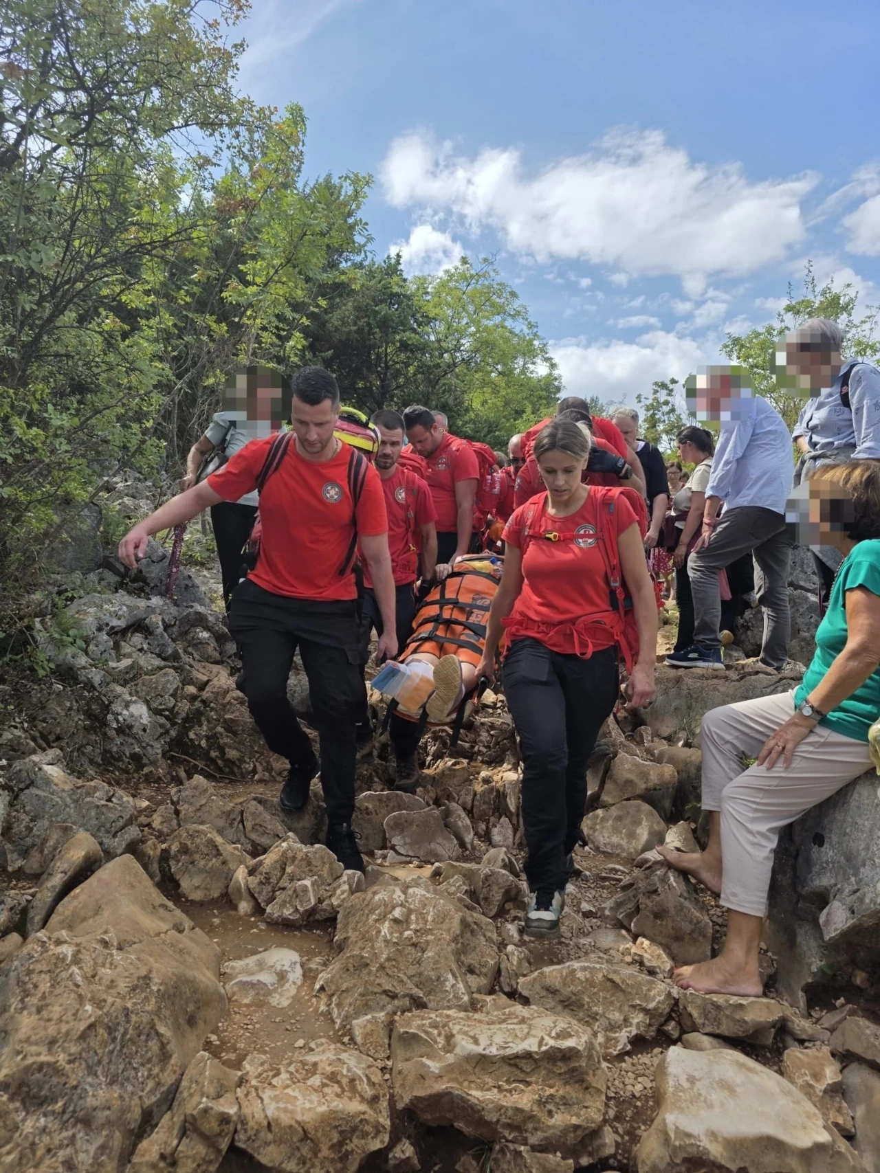 HGSS Čitluk - Međugorje spasio Hrvaticu na Brdu ukazanja