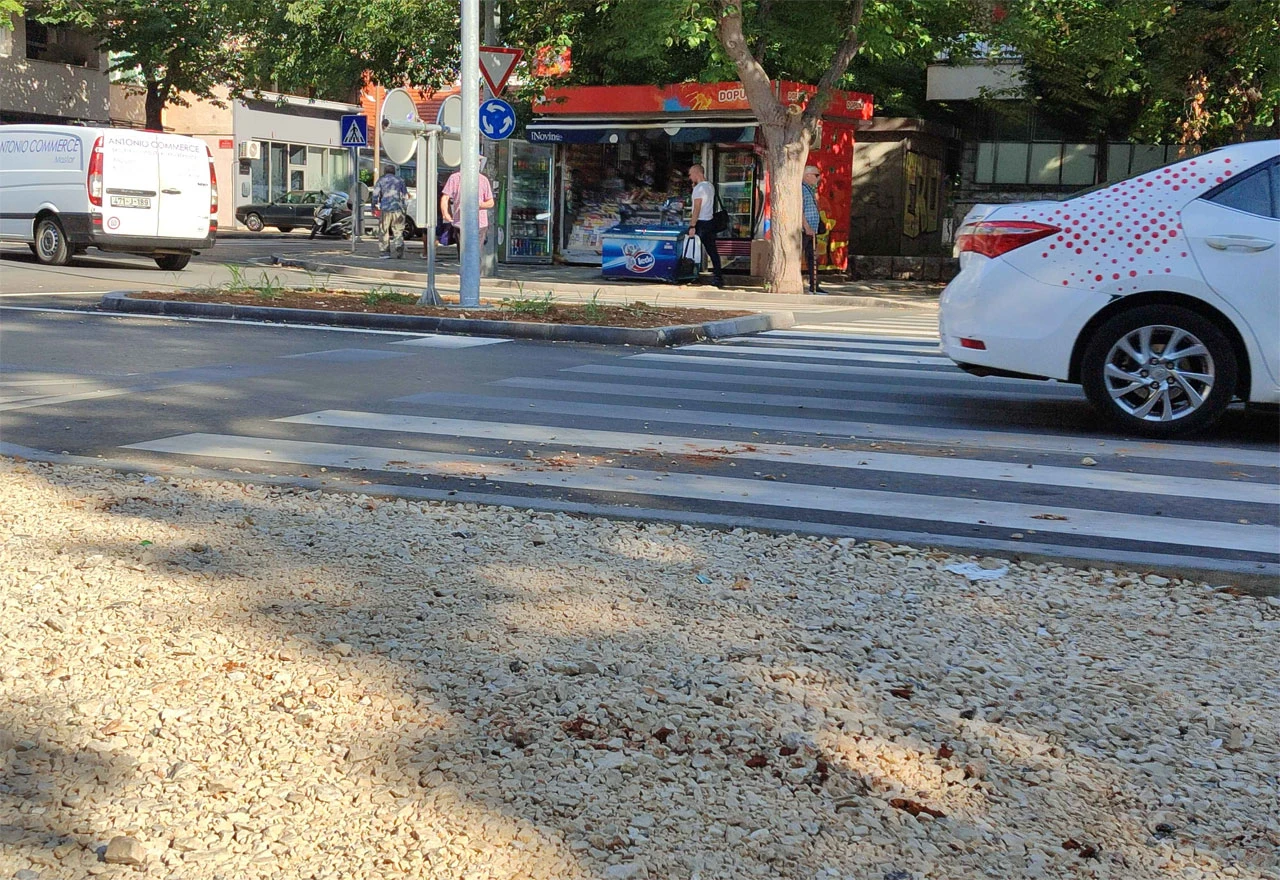 Mostar: U prometnoj nesreći ozlijeđen 18-godišnjak i dvoje maloljetnika
