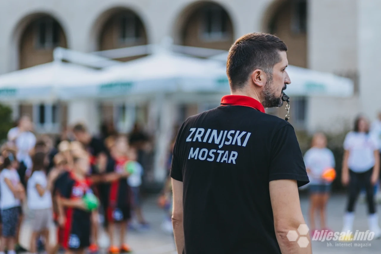 Mini rukomet za djecu ispred Kosače u Mostaru