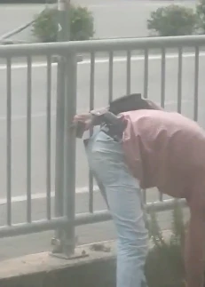 VIDEO: Procurila snimka muškarca s pištoljem u Mostaru