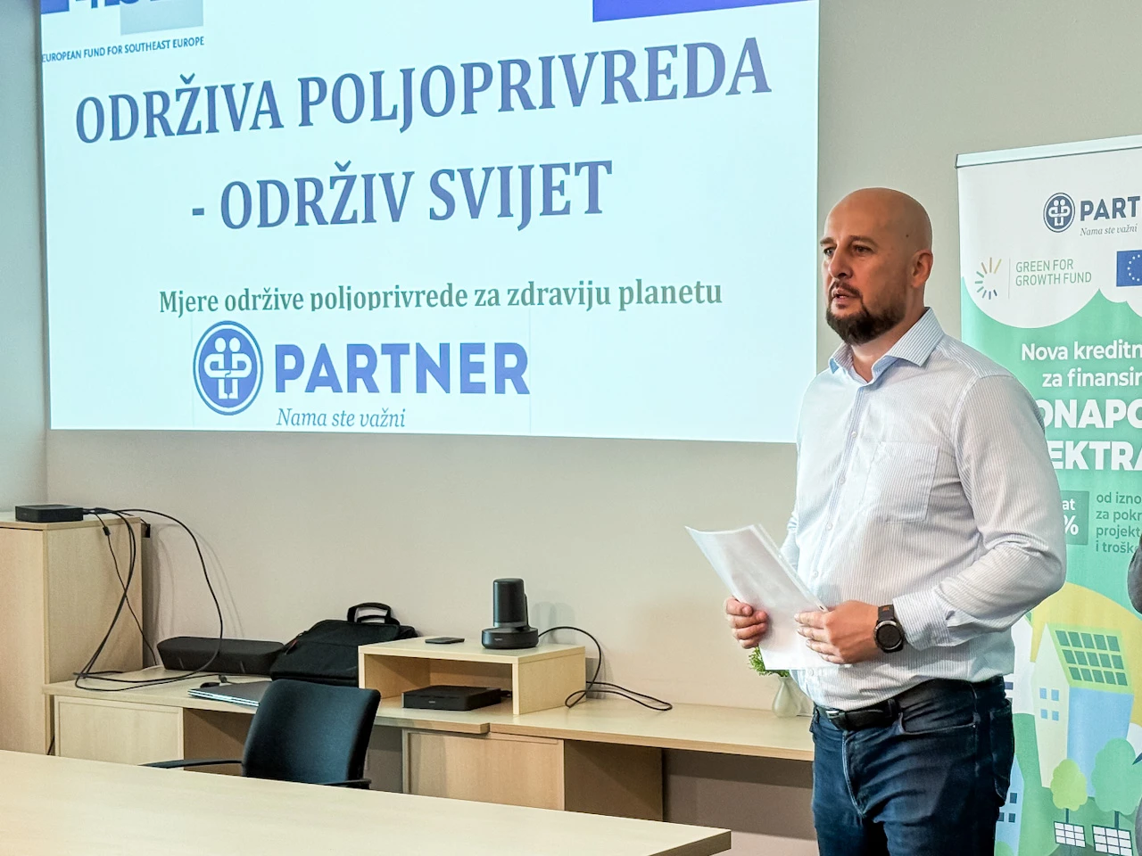 FOTO | Konferencija u Mostaru: Fotonaponske elektrane kao budućnost održive poljoprivrede