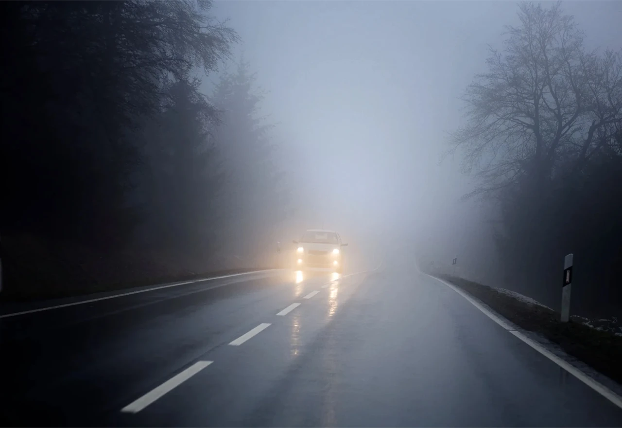 Vozači, oprezno zbog magle i odrona