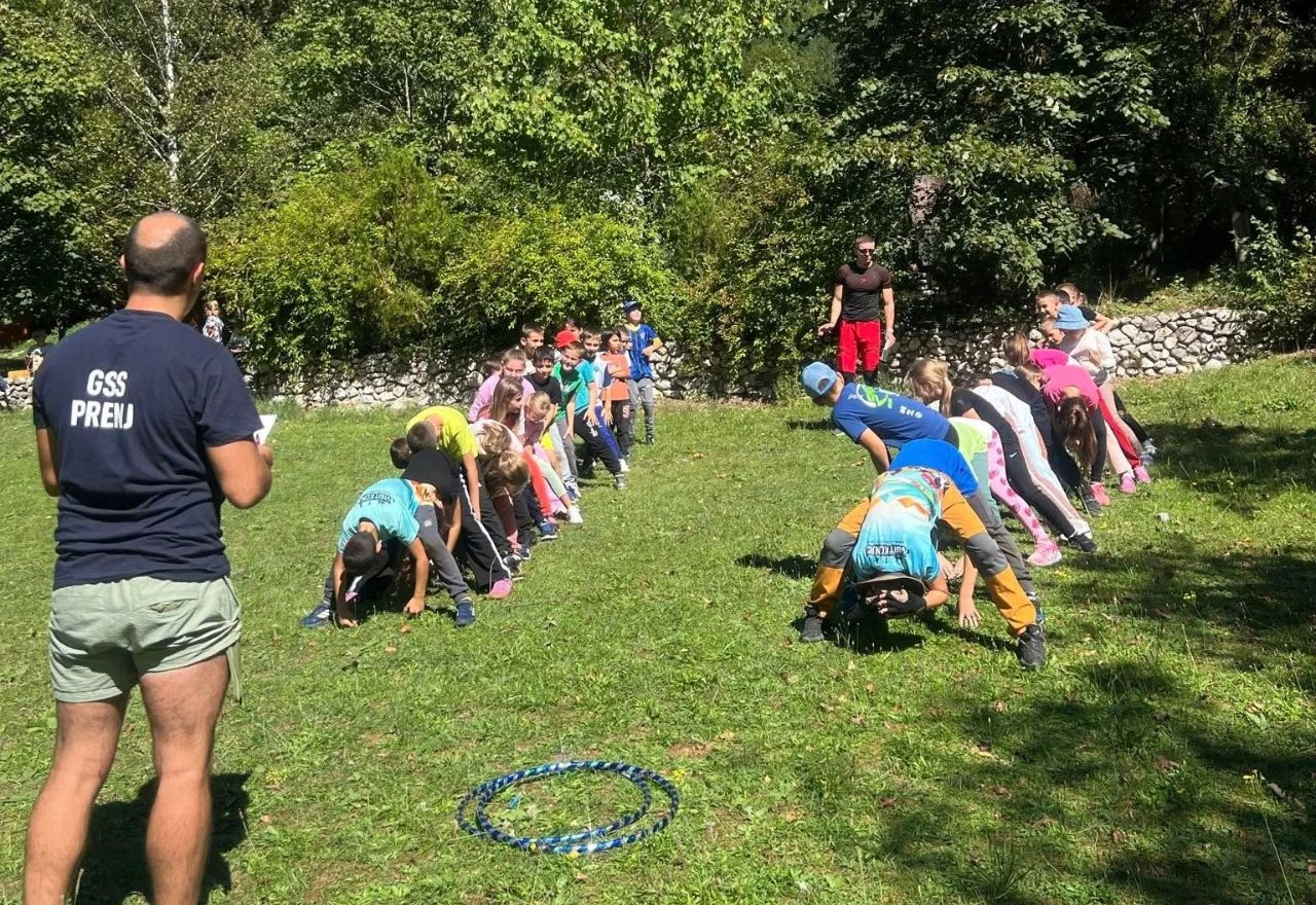 Edukativno druženje učenika i GSS-a Prenj na Boračkom jezeru