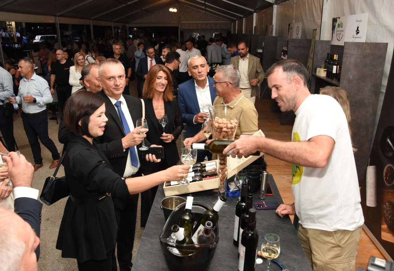 Dani berbe grožđa Brotnjo 2025.: Premijerka Buhač na svečanosti i tradiciji vinogradarstva