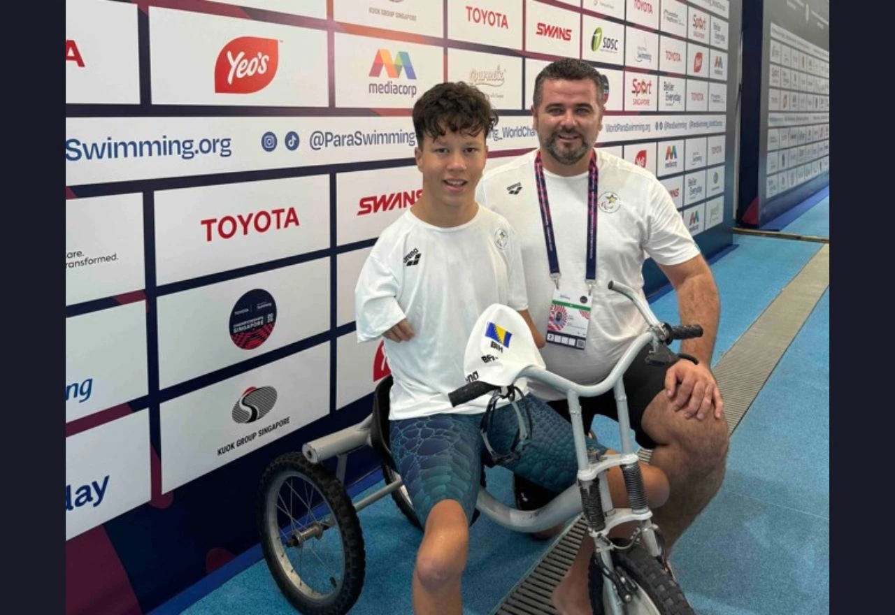 Paraplivač Ismail Barlov osvojio srebro na Svjetskom prvenstvu u Singapuru