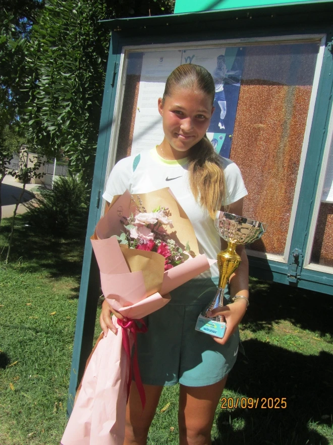 Međunarodni juniorski turnir "Mostar Open 18&U 2025": Pobjedu odnijeli Barbić i Chlumska