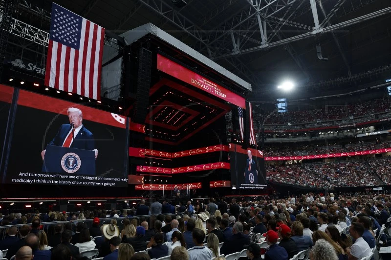Trump na komemoraciji: Charlie Kirk je mučenik američke slobode