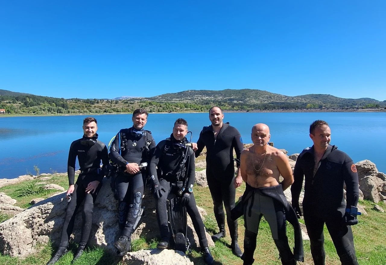 ŠRD "Braco Vidić" i Ronilački klub Mostar očistili jezero Tribistovo
