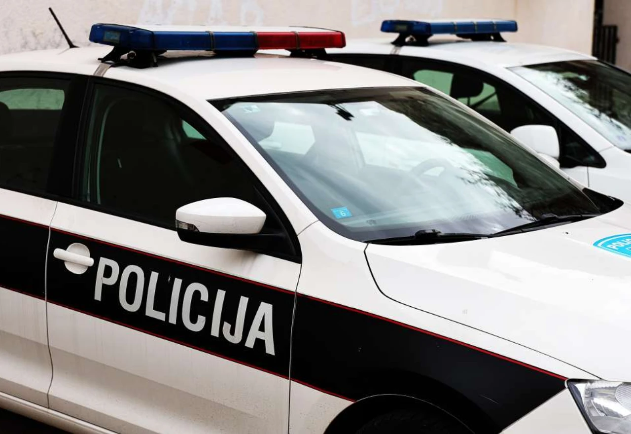 Prometna nesreća kod Mostara: Mladić sletio s ceste