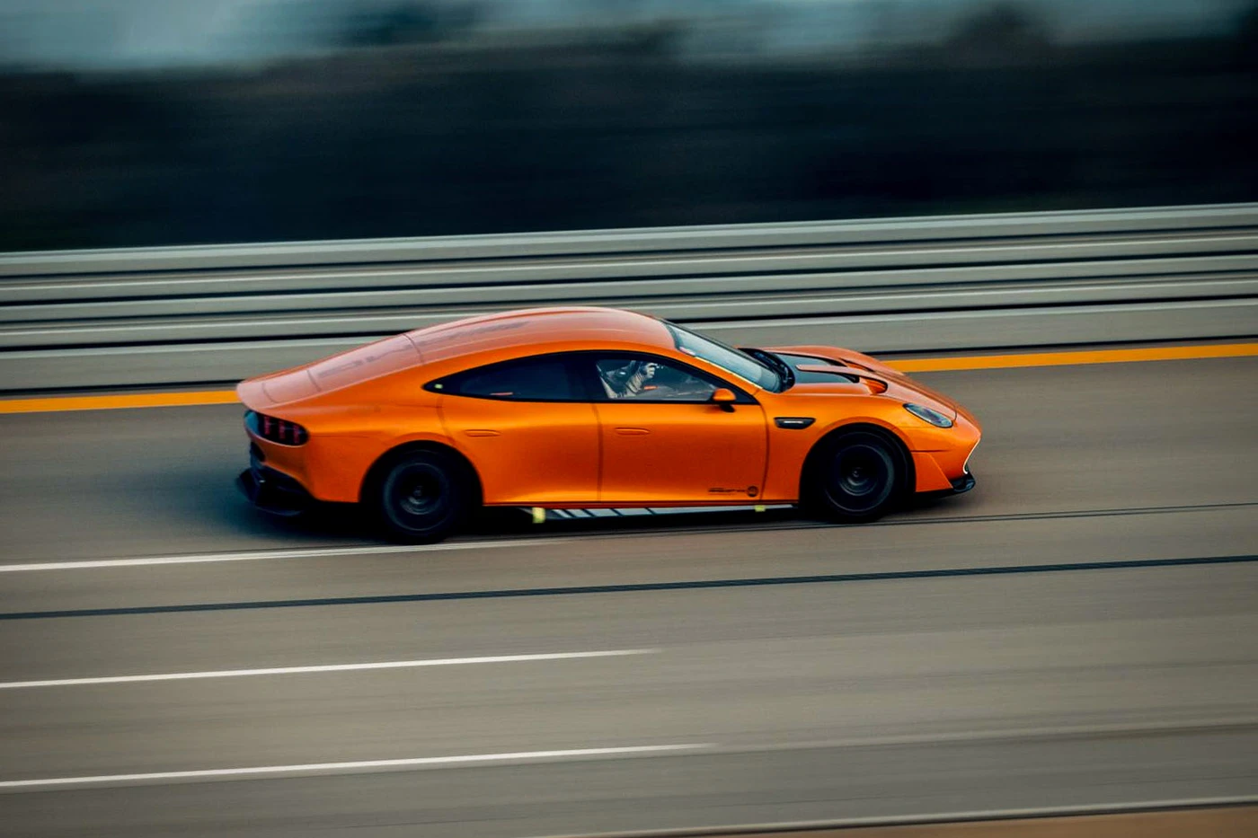 Električni monstrum Mercedes-AMG GT XX oborio sve granice brzine i izdržljivosti