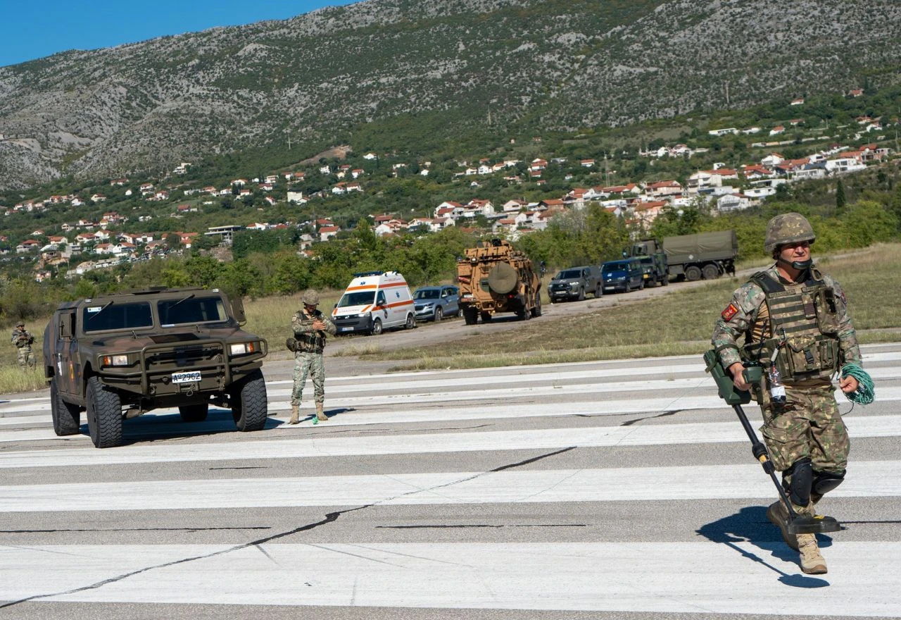 Pokazna vježba EUFOR-a na mostarskom aerodromu