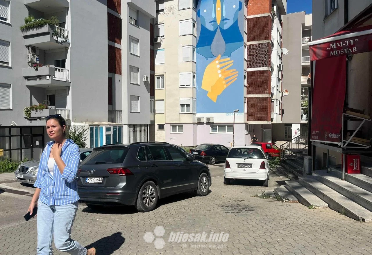Auta na nogostupu
