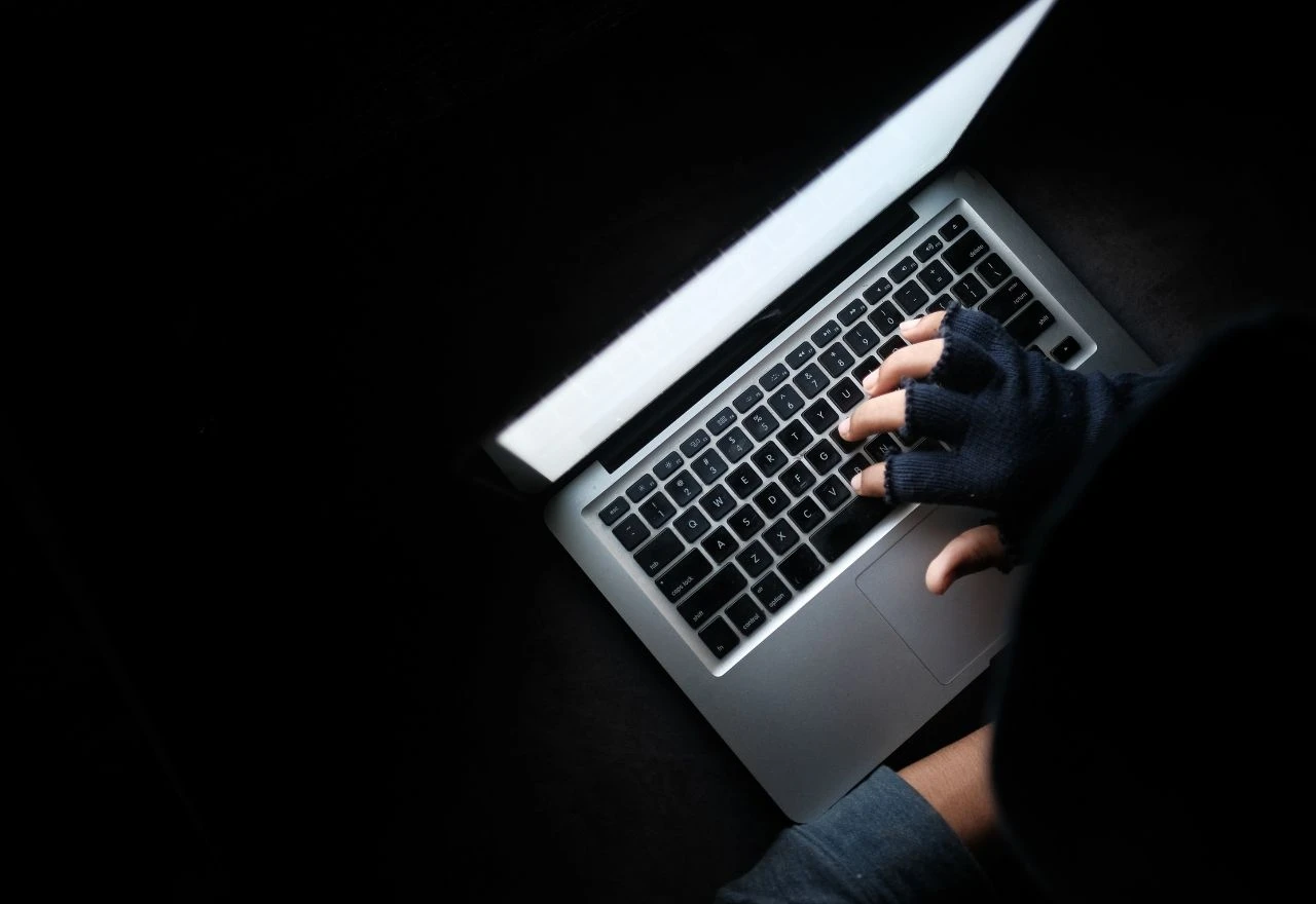 Maloljetnici uhićeni zbog špijuniranja za Rusiju