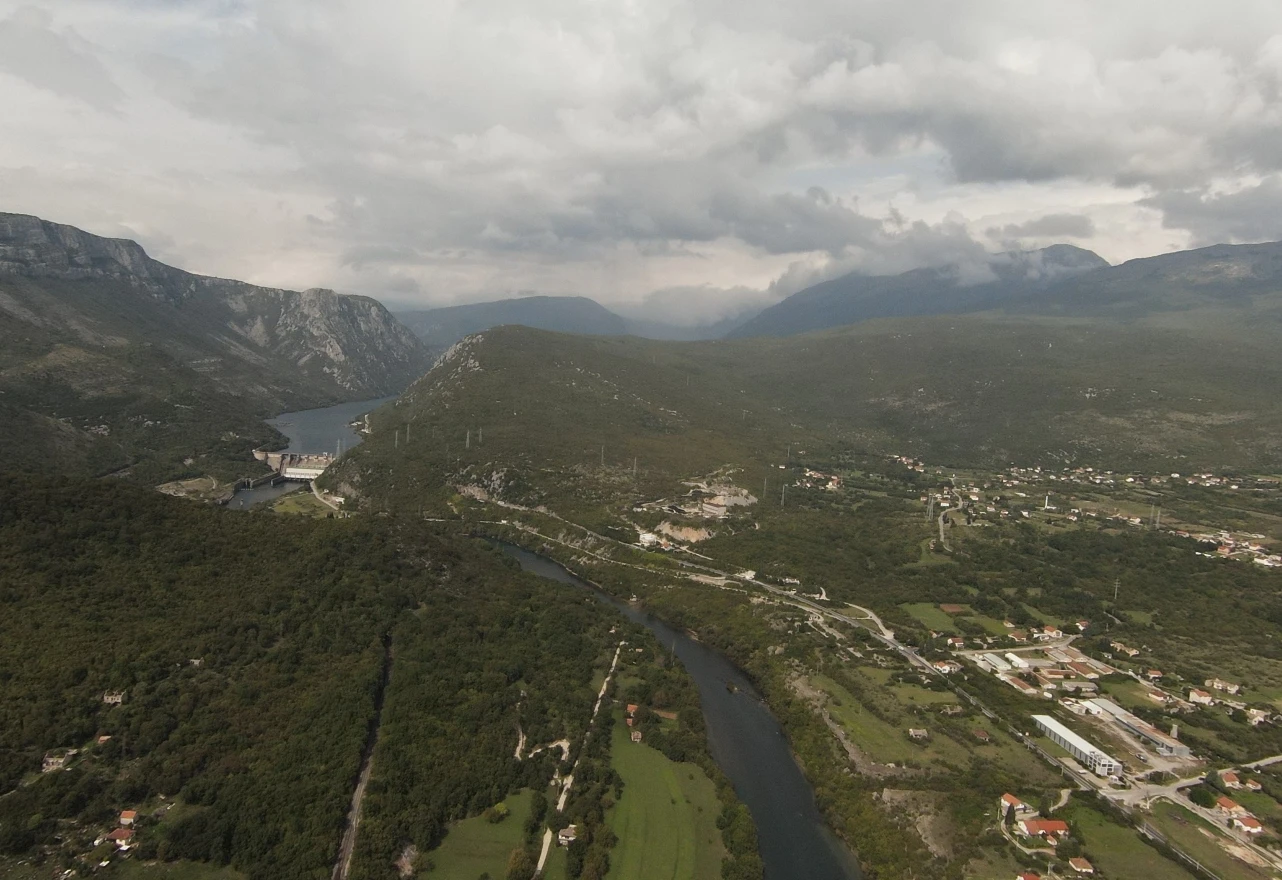 Nesreća u tunelu Salakovac, promet obustavljen