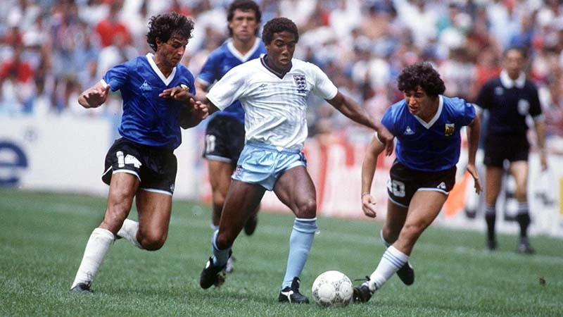 Legendarni John Barnes pred bankrotom