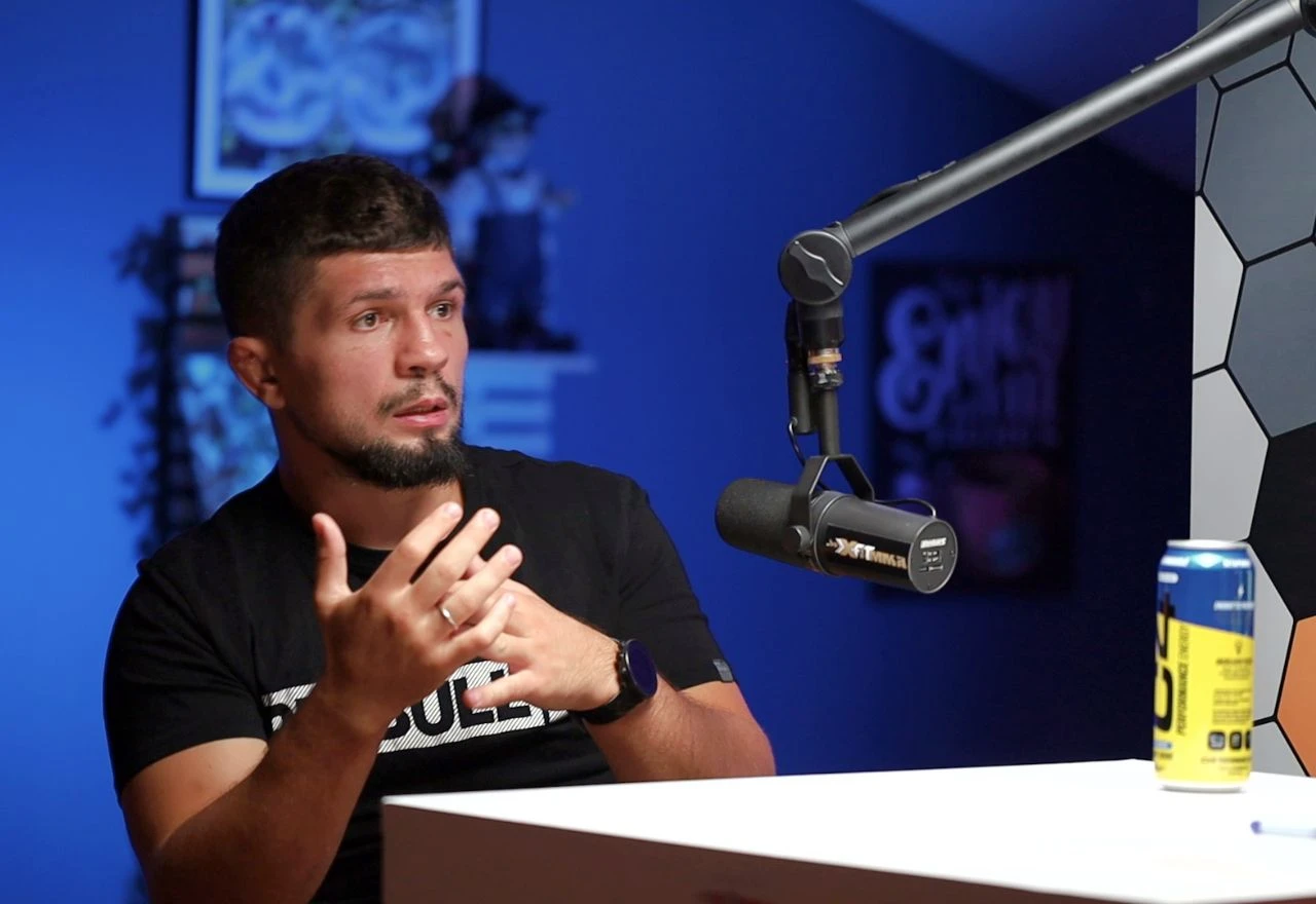 Ahmed Vila: Supruga i ja spavali smo u kavezu