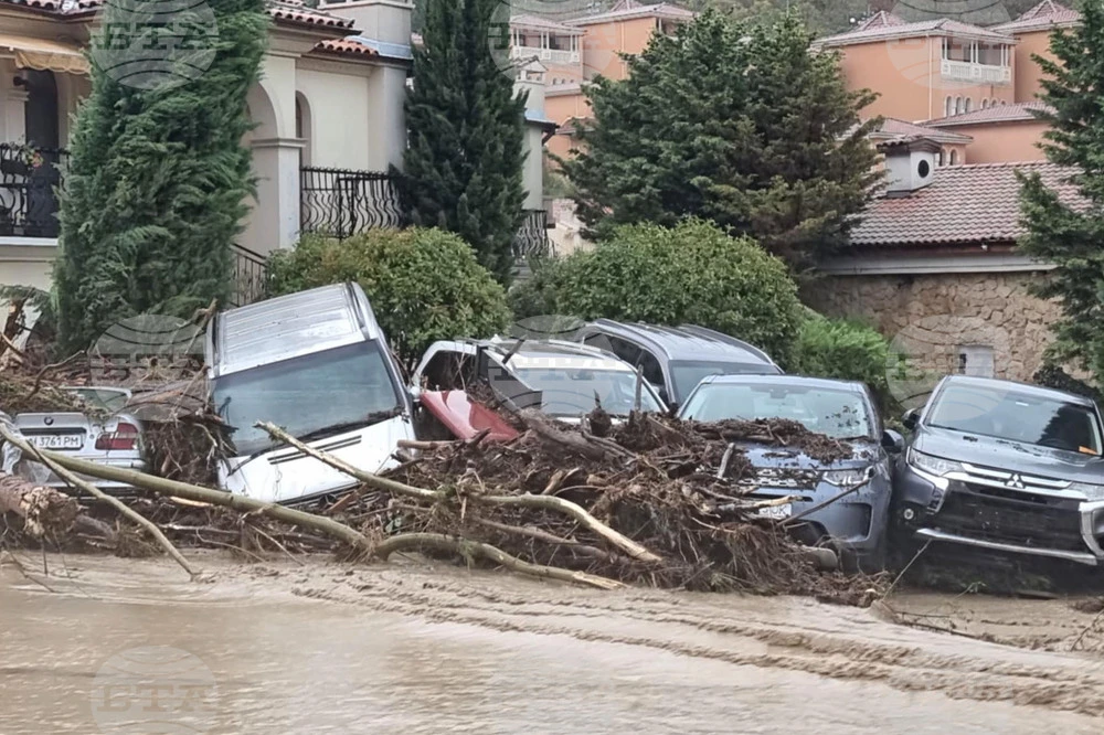 FOTO/VIDEO | Troje poginulih u poplavama u Bugarskoj