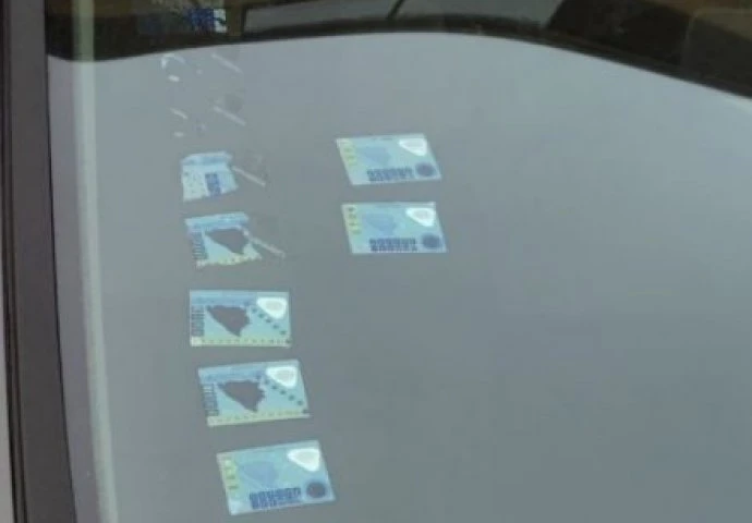Kako skinuti naljepnice s prozora automobila bez oštećenja i muke