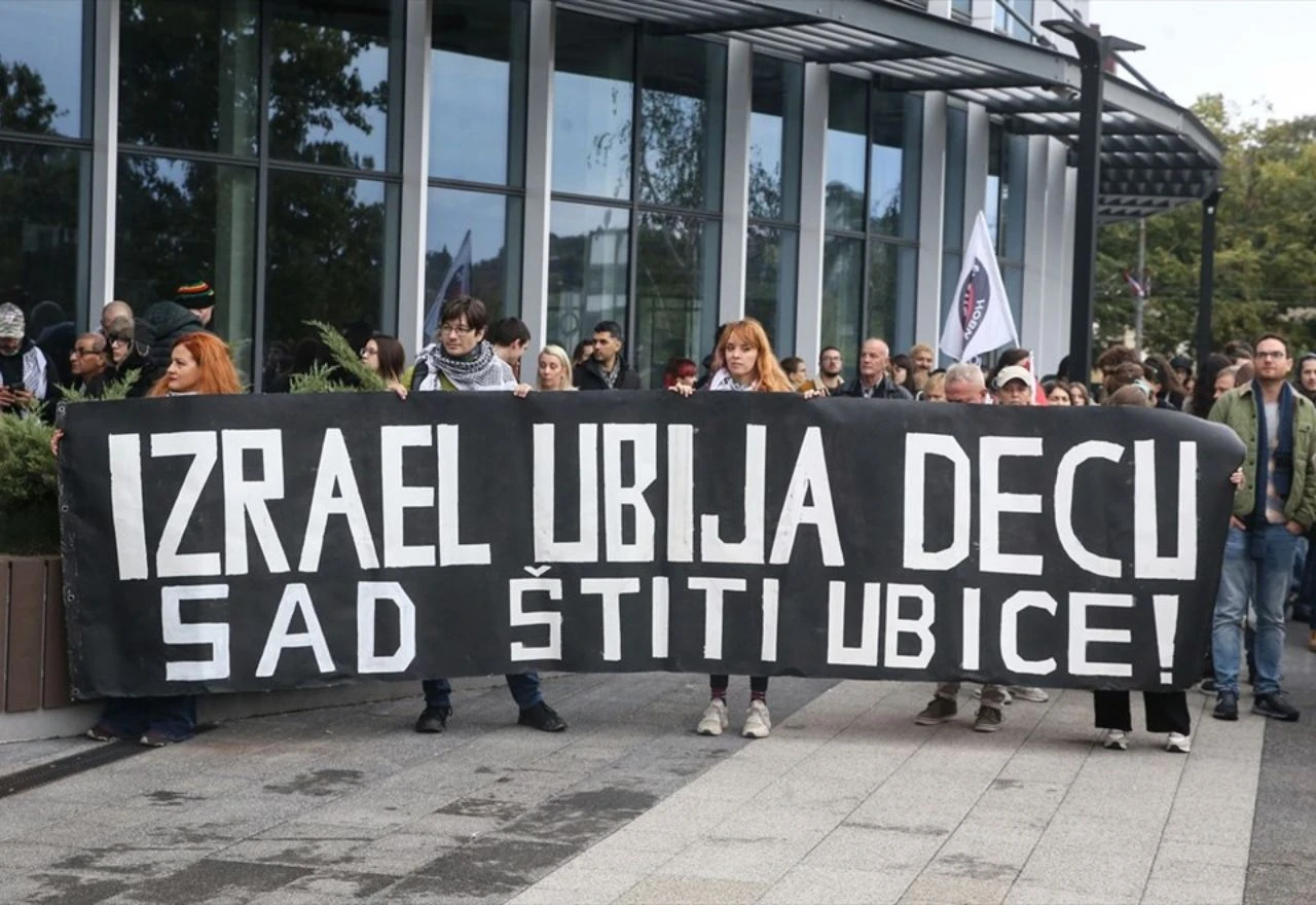 FOTO | Propalestinski prosvjedi u Beogradu: Zaustavite izvoz oružja u Izrael