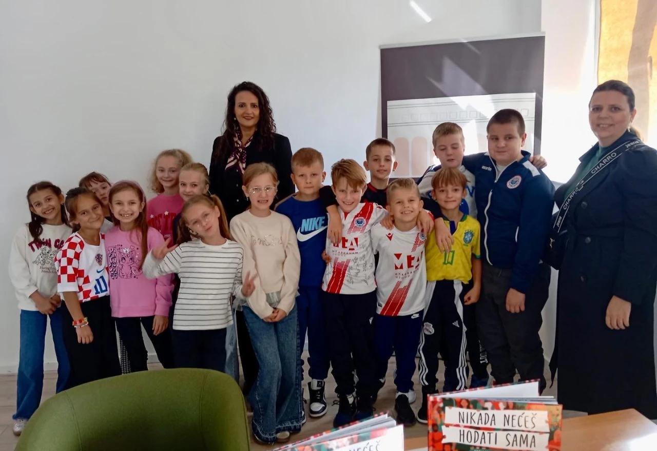 Adrijana Prskalo predstavila slikovnicu "Nikada nećeš hodati sama" u Mostaru