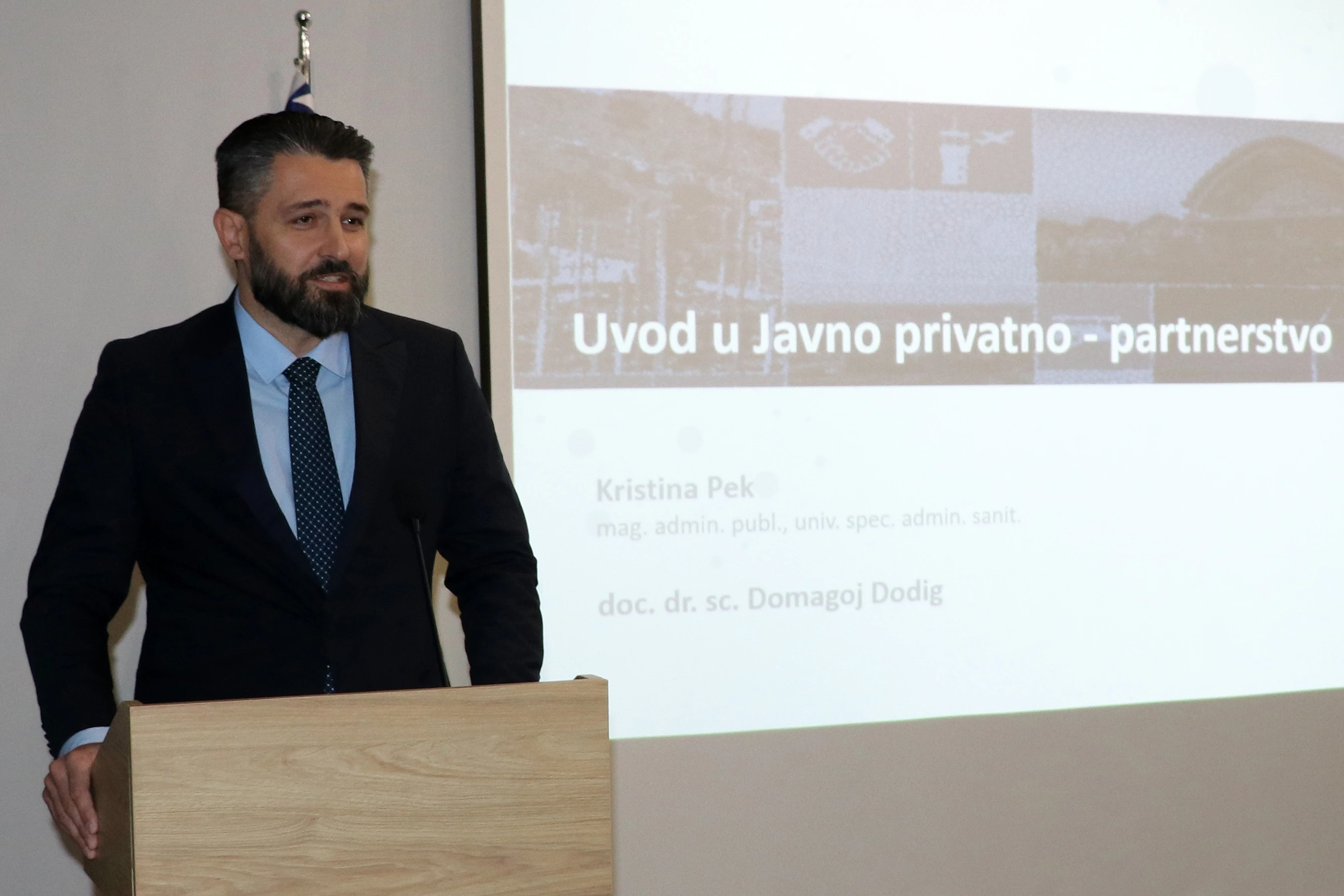 Stručnjaci iz Hrvatske u Mostaru: Započeo seminar o suradnji javno-privatnom partnerstvu