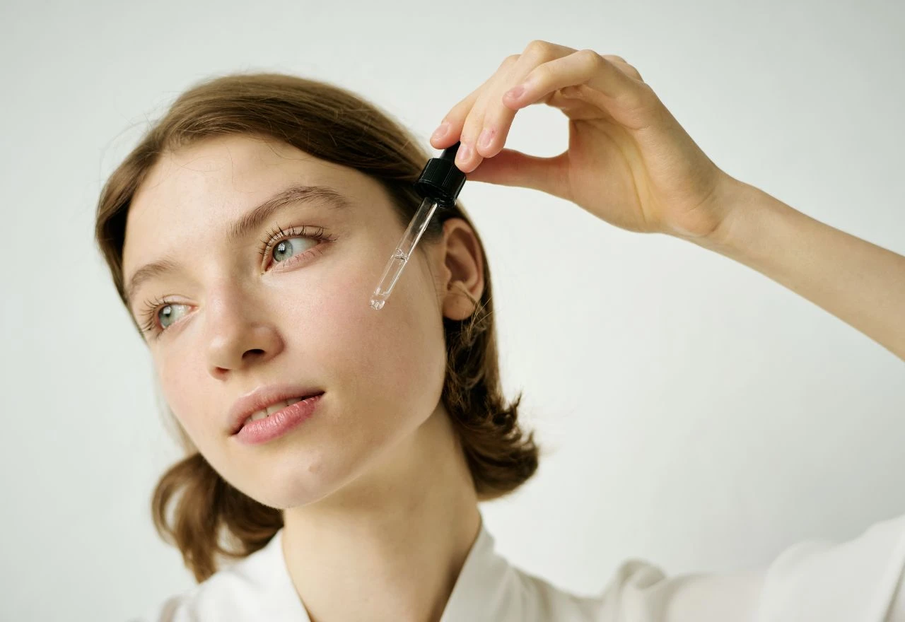 Dermatolozi otkrivaju: Evo kako retinol stvarno djeluje na akne