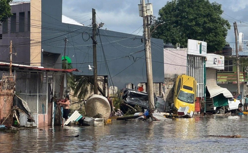 Najmanje 23 osobe poginule zbog obilnih kiša
