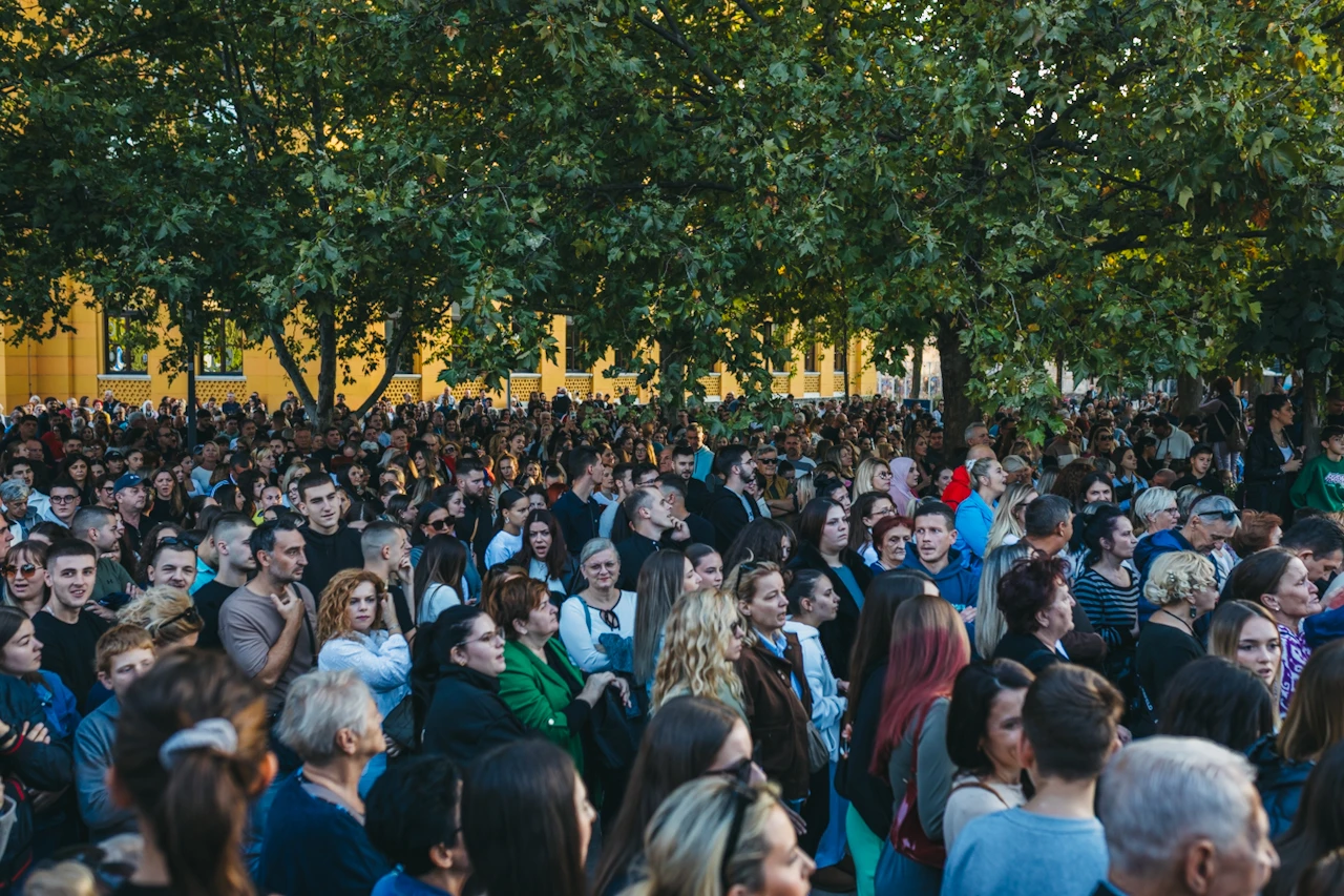FOTO/VIDEO | Mostar se oprostio od Halida