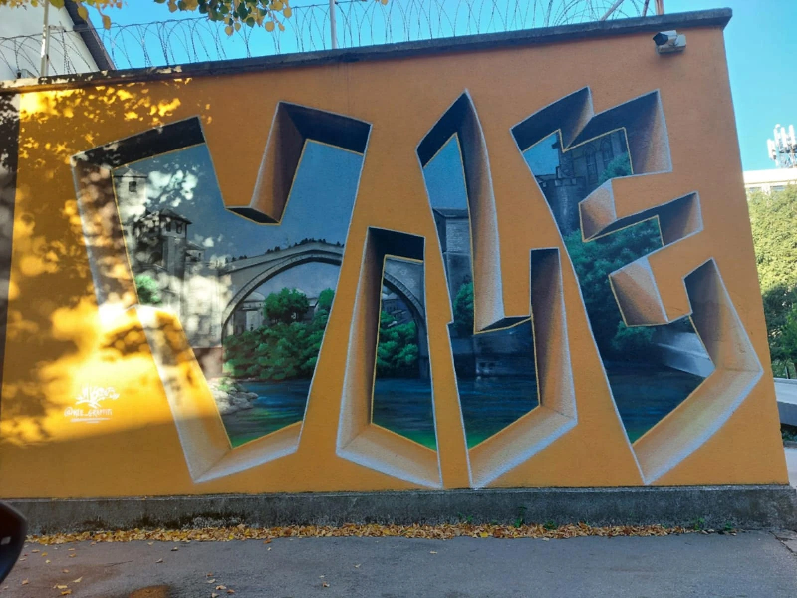 Udruga Rezon obnovila oštećene mostarske murale