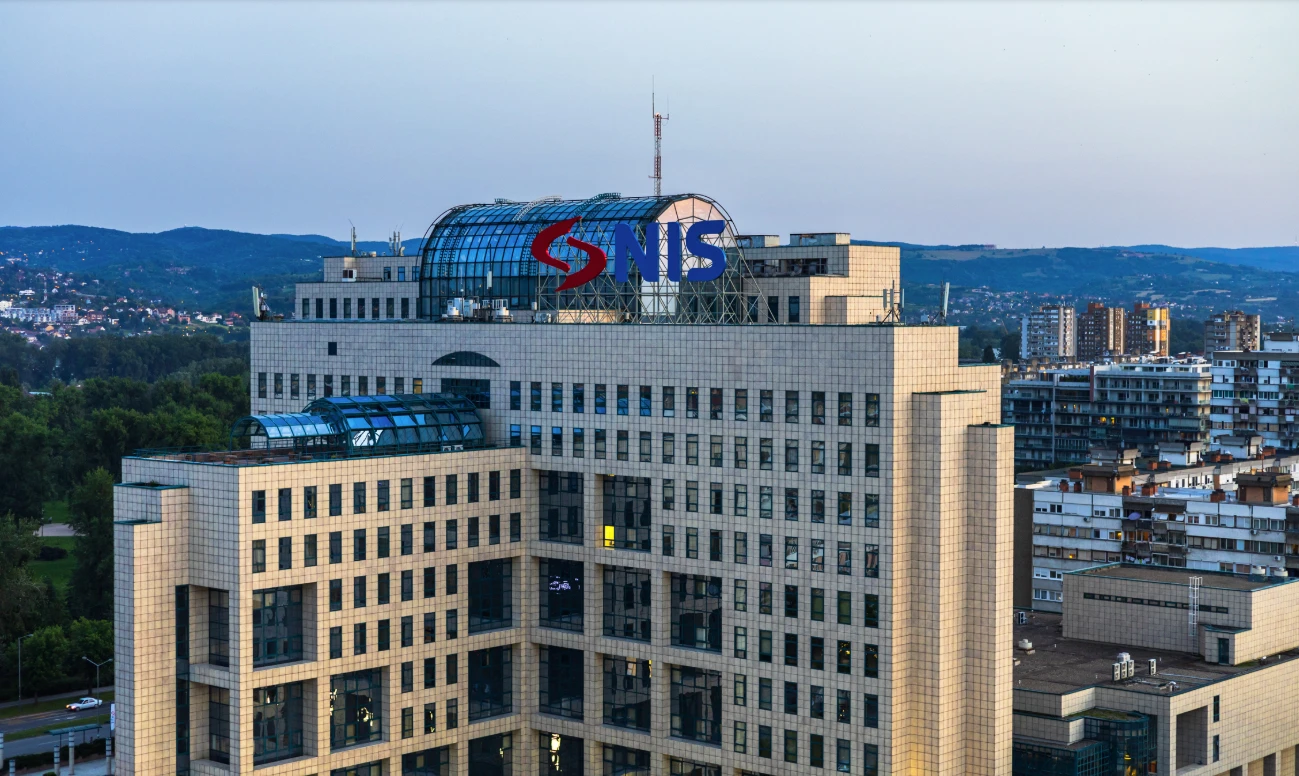 Vučić o Naftnoj industriji: Nismo komunisti
