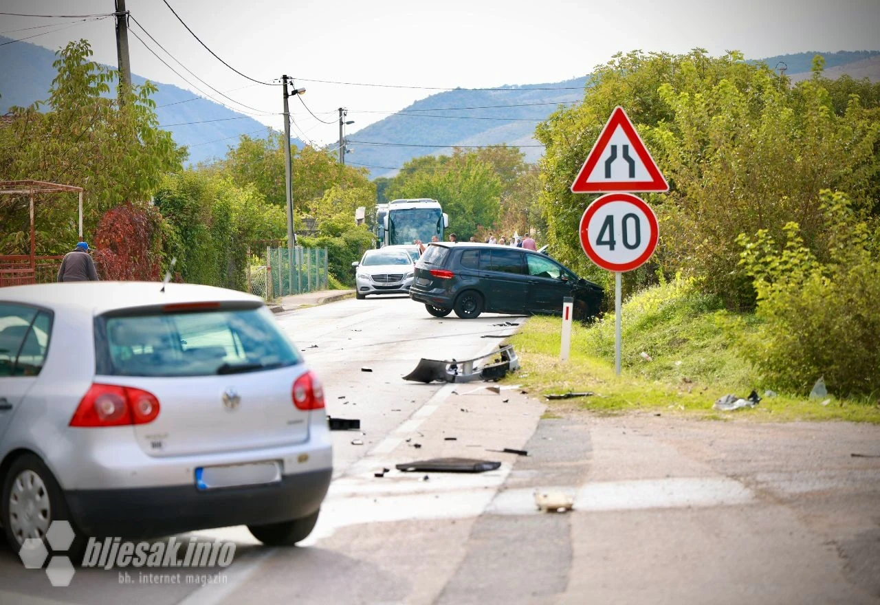 Prometna nesreća dogodila se u četvrtak iza 10 sati na cesti od Bune prema Hodbini.