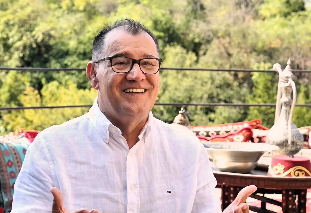 Nazif Gljiva objavio novu pjesmu ''Moja sojka ptica'' – spoj tradicije i modernog zvuka