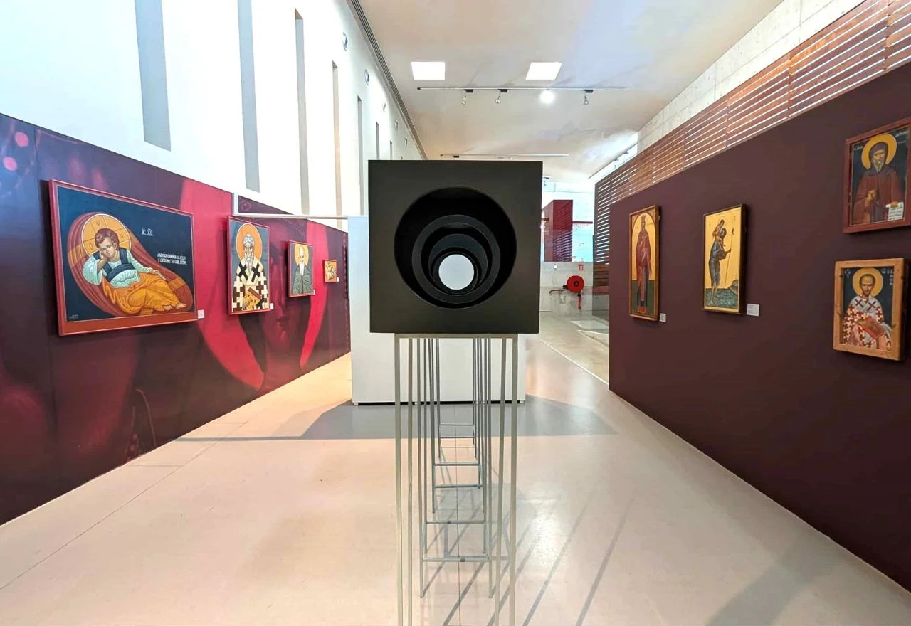 Otvoren Larnaca Biennale 2025: Mostarska umjetnica Arleta Ćehić među počasnim gošćama