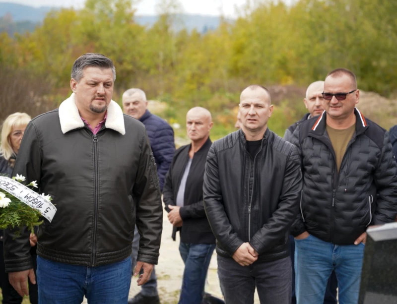 Godinu dana od pogibije policajca kojeg je maloljetnik usmrtio nožem u Bosanskoj Krupi