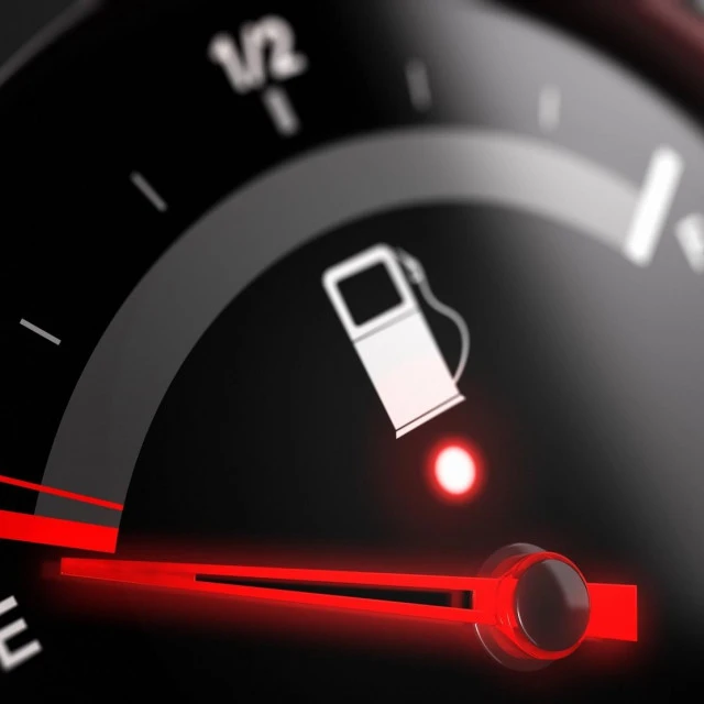 Ovo je 10 automobila s najviše i najmanje kilometara "na rezervi"