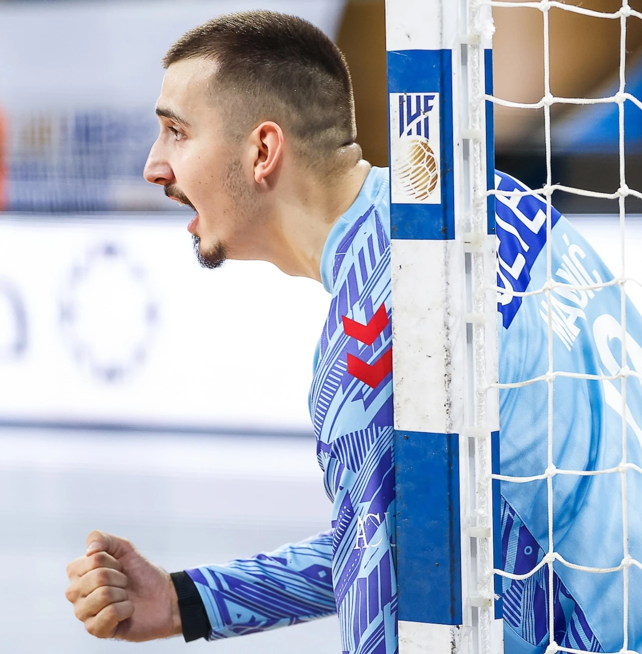 Mandić na klupi, Kuzmanović upisao samo jednu obranu