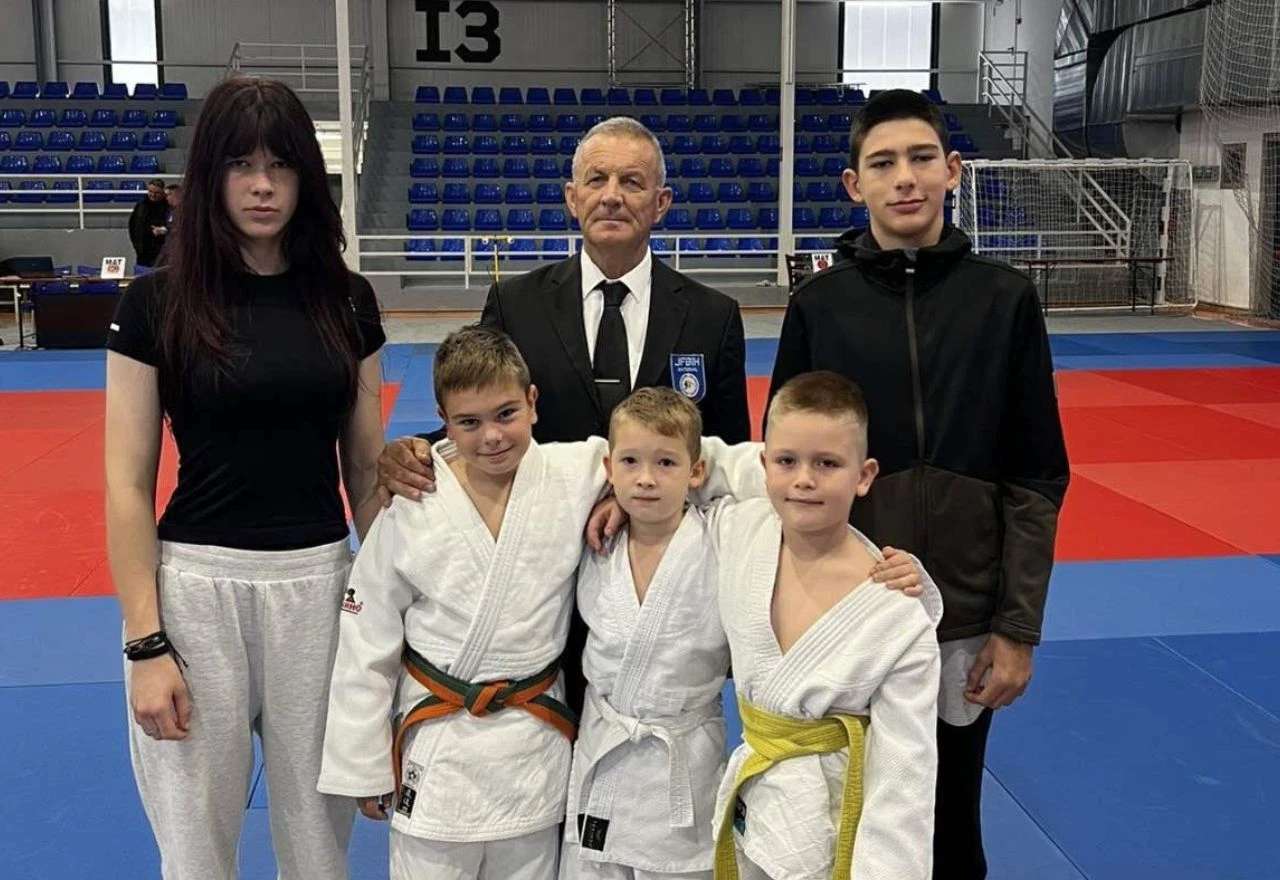 Judo klub Mostar osvojio pet medalja u Bihaću