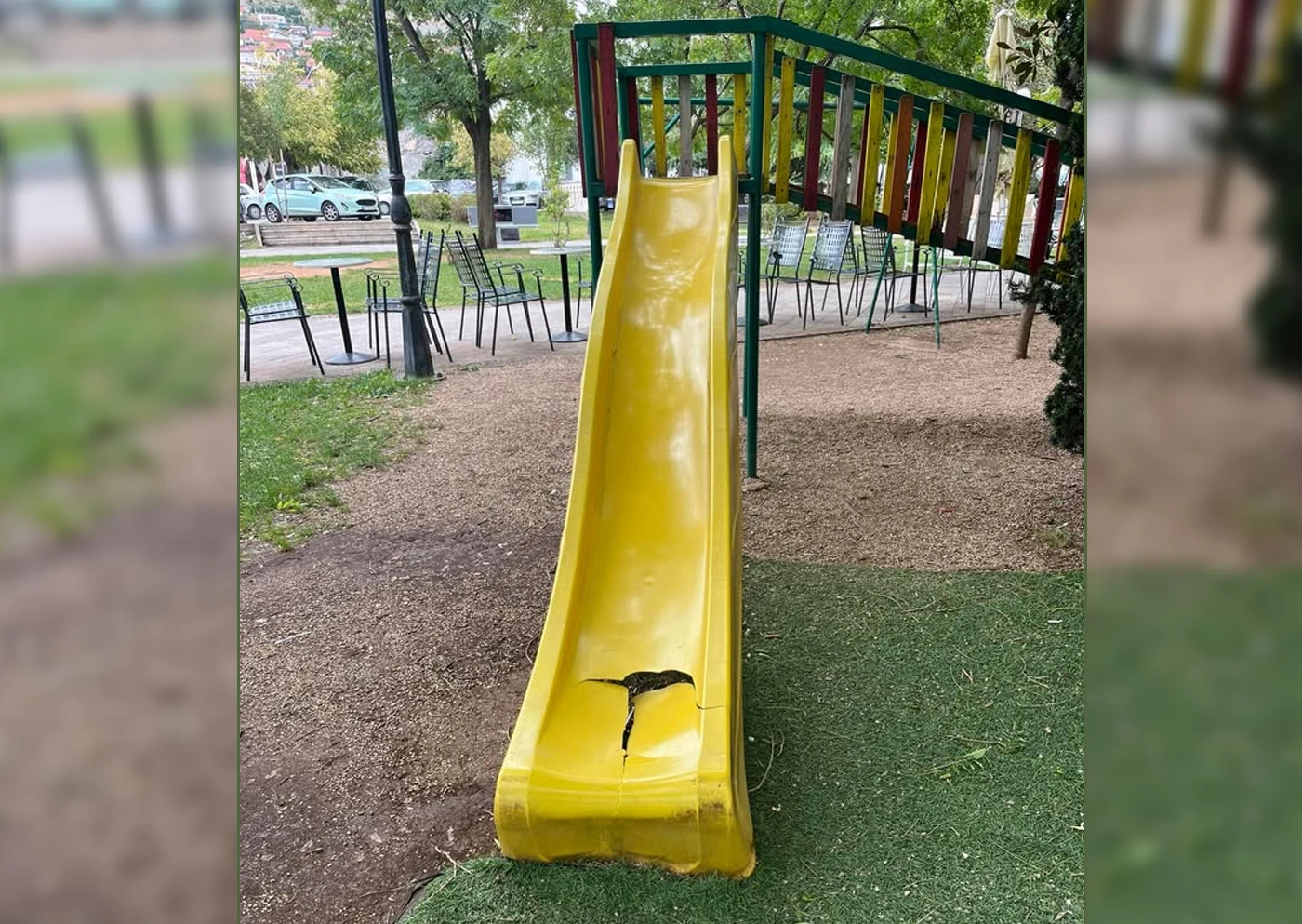 Djeci prijete zastarjele i opasne igračke u mostarskim parkovima
