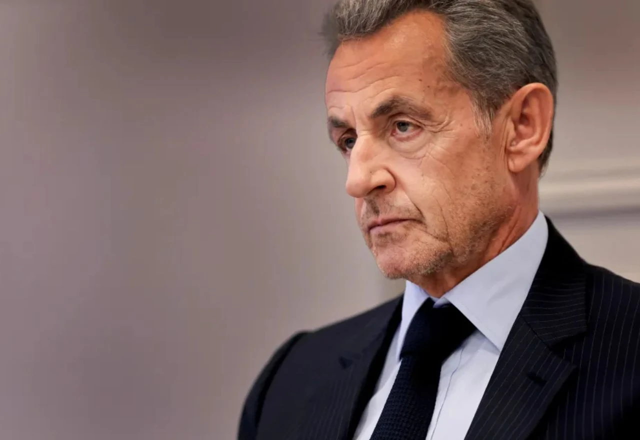 Nicolas Sarkozy počeo služenje zatvorske kazne