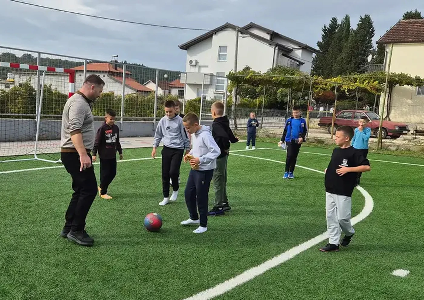 Hercegovačka škola mobitelima rekla NE. Rezultati su fascinantni