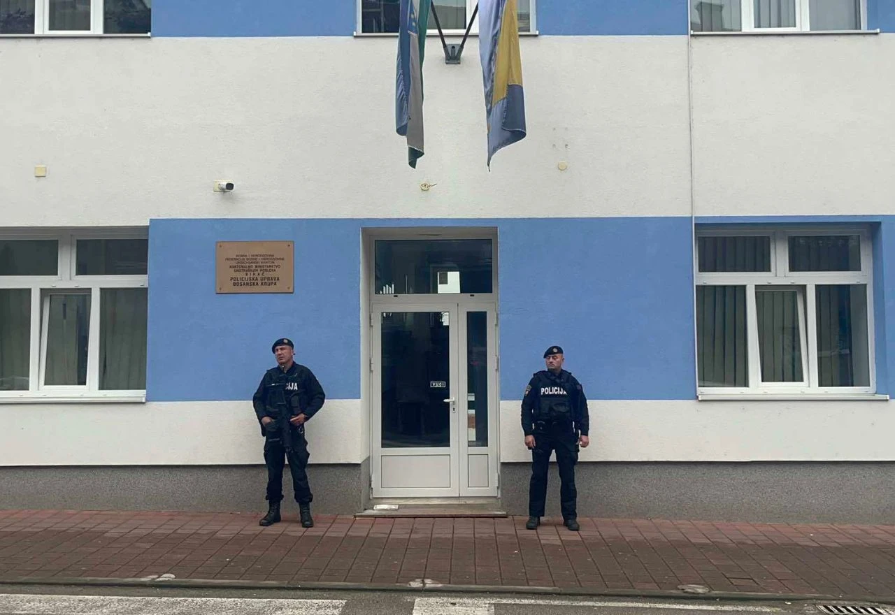 Predmet napada na policijsku stanicu u Bosanskoj Krupi još u radu