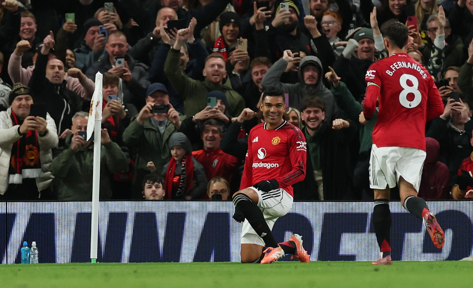 United se novim slavljem izjednačio sa Cityjem, šok za Chelsea