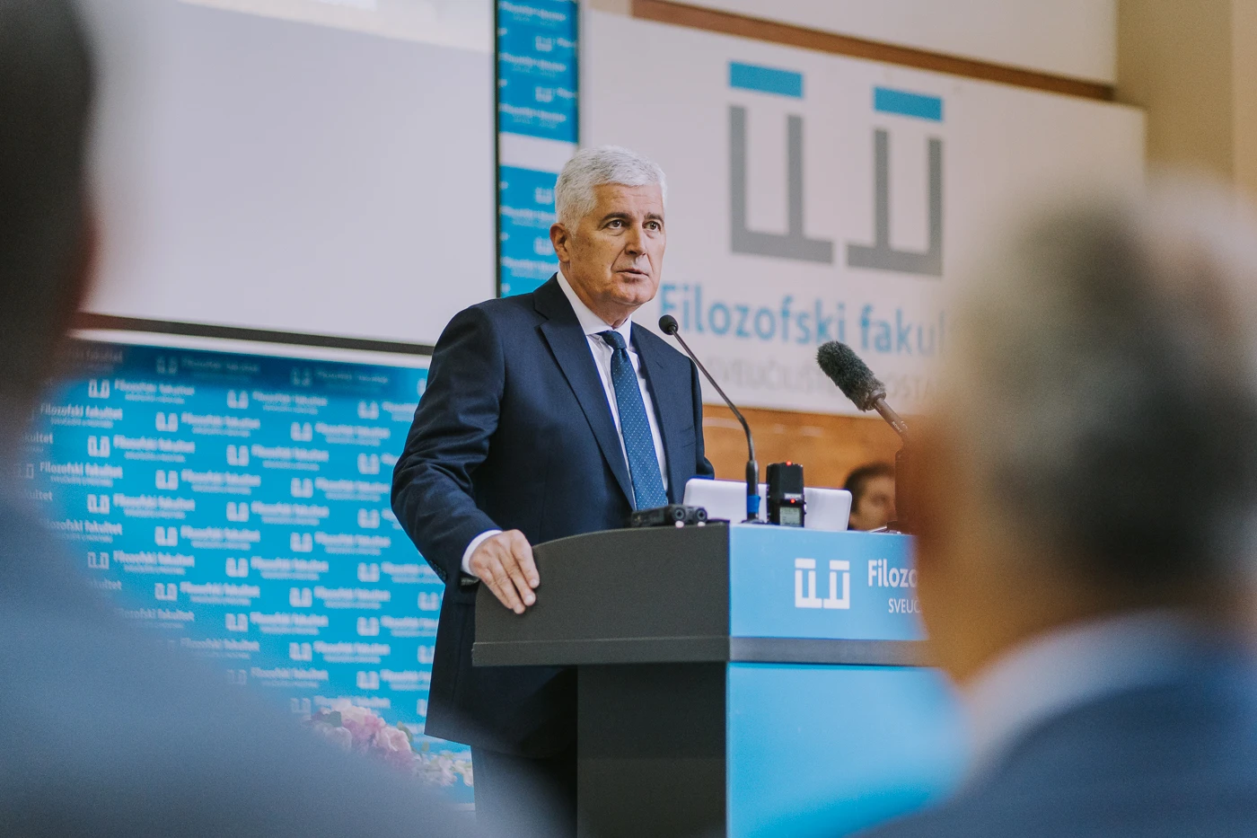 Čović studentima u Mostaru: "Zakasnili smo pet-šest godina jer su drugi odlučivali umjesto nas"