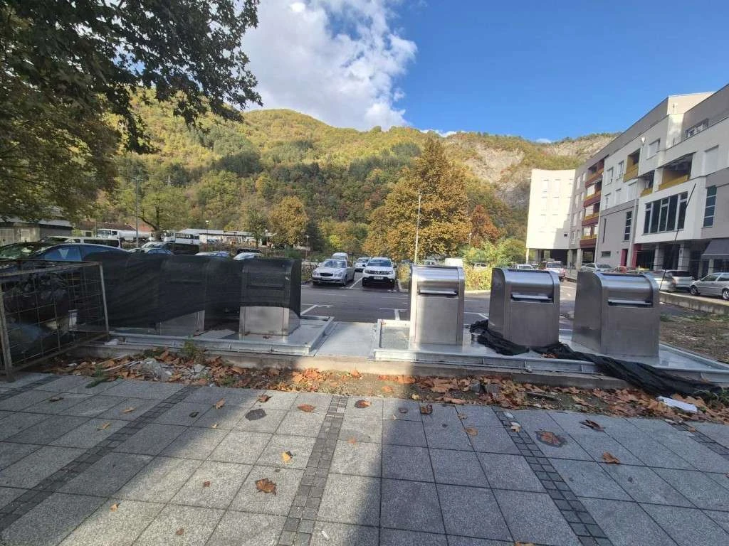 Jablanica dobila podzemne kontejnere