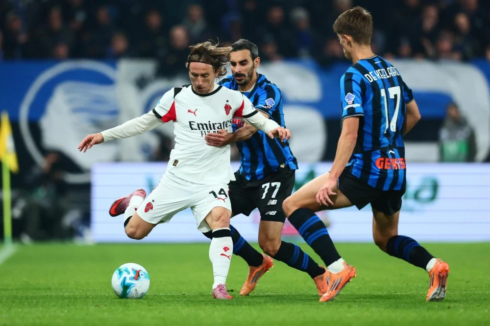 Atalanta i Milan odigrali bez pobjednika, Napoli s tri nova boda učvrstio vodstvo