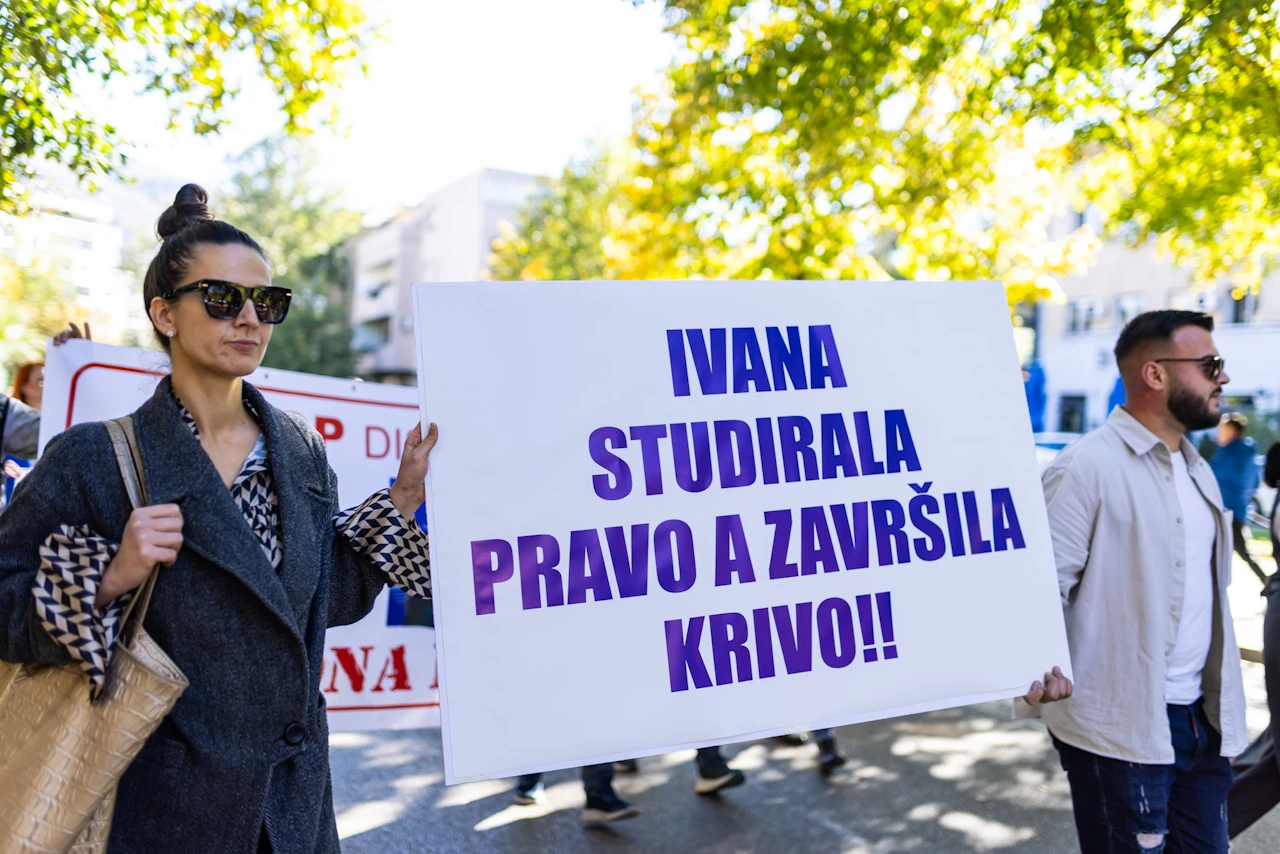 Prosvjed zdravstvenih radnika u Mostaru