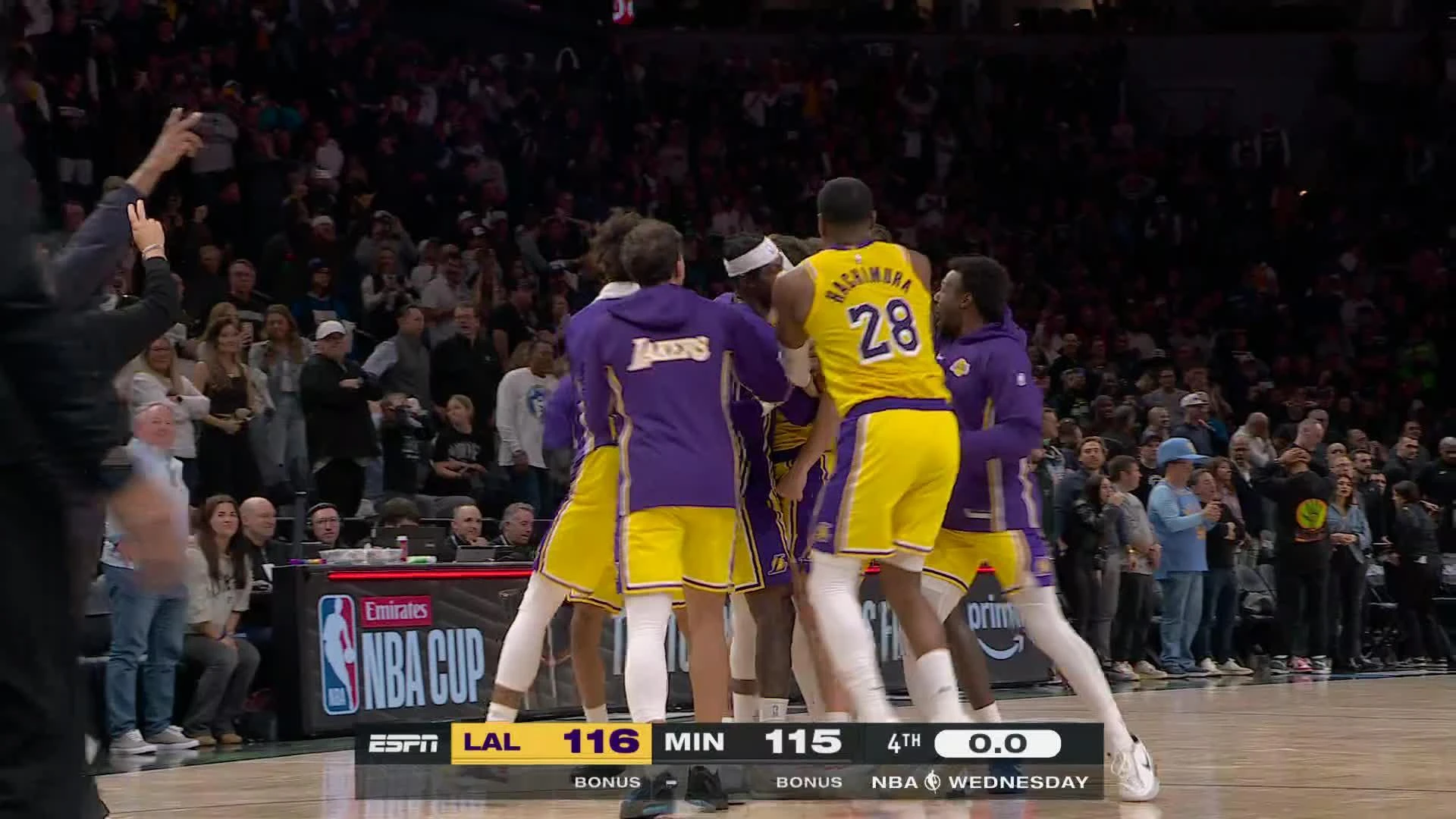Jokić do još jednog rekorda, Reaves sa sirenom za slavlje Lakersa